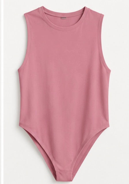 basic cash Sleeveless