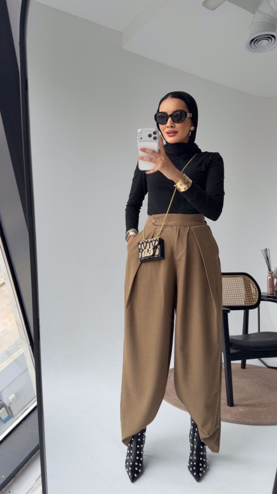Elegant Wide-Leg Pants