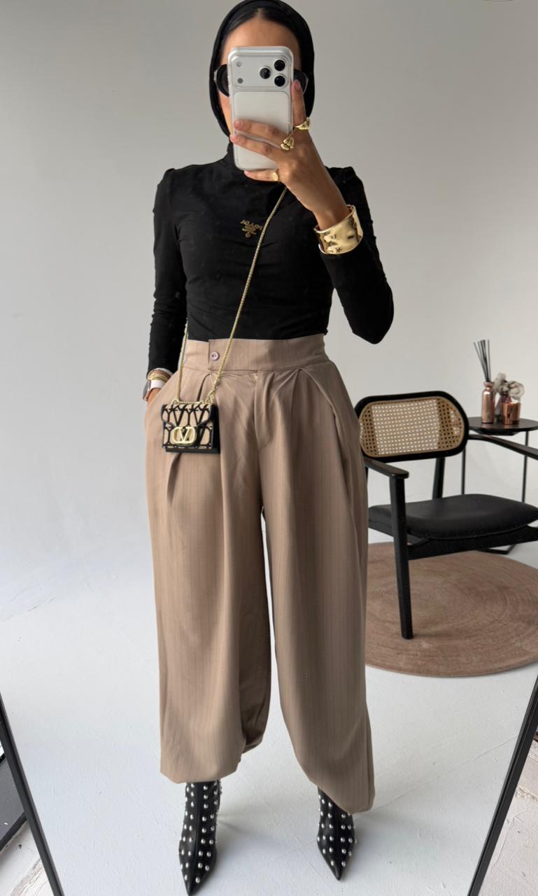 Elegant Wide-Leg Pants