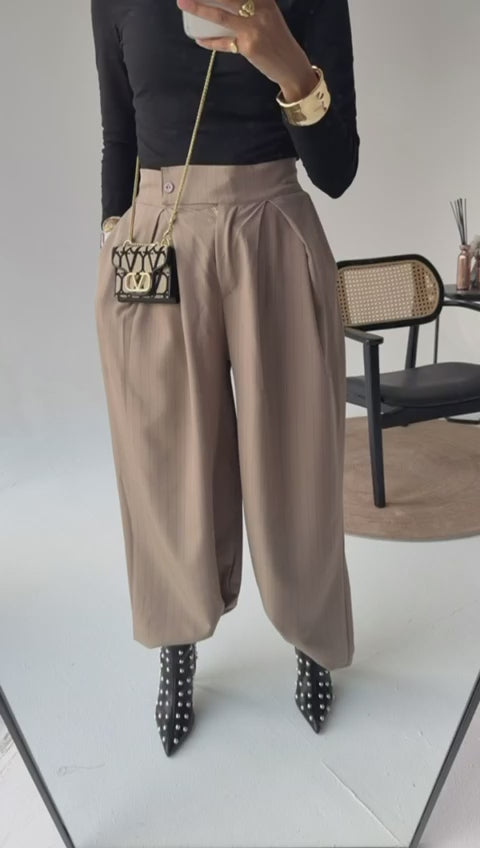 Elegant Wide-Leg Pants